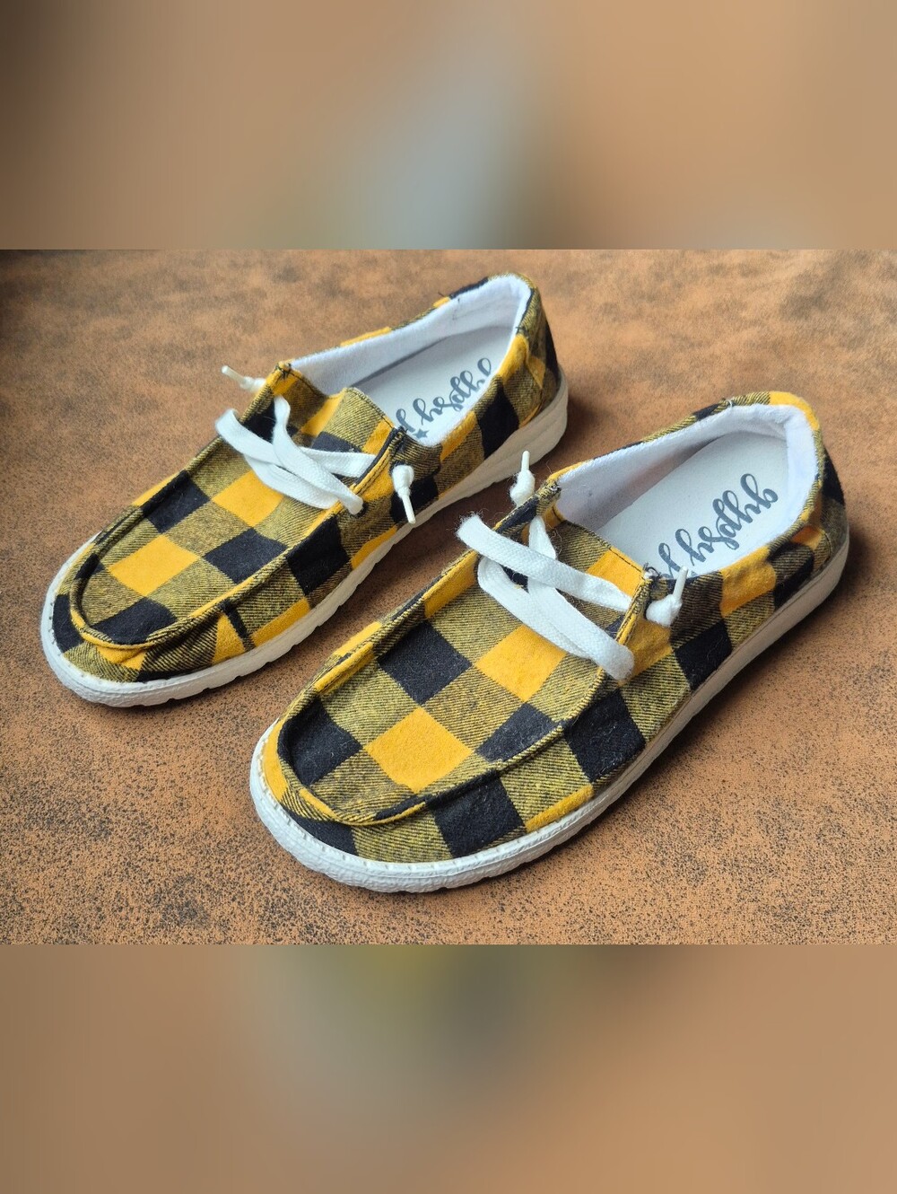 Gypsy Jazz Yellow & Black Slip On Shoes Size 8.5